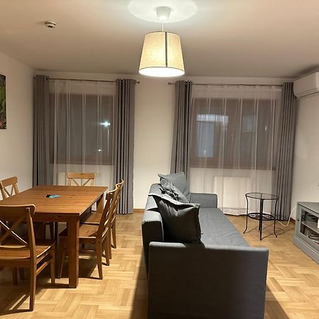Villa Verona Krakow Bagian luar foto