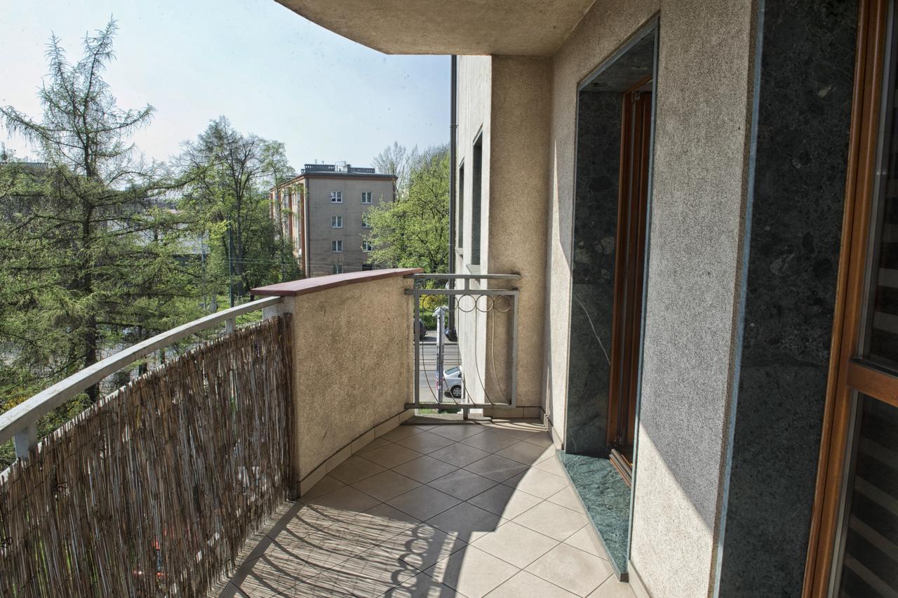 Villa Verona Krakow Bagian luar foto