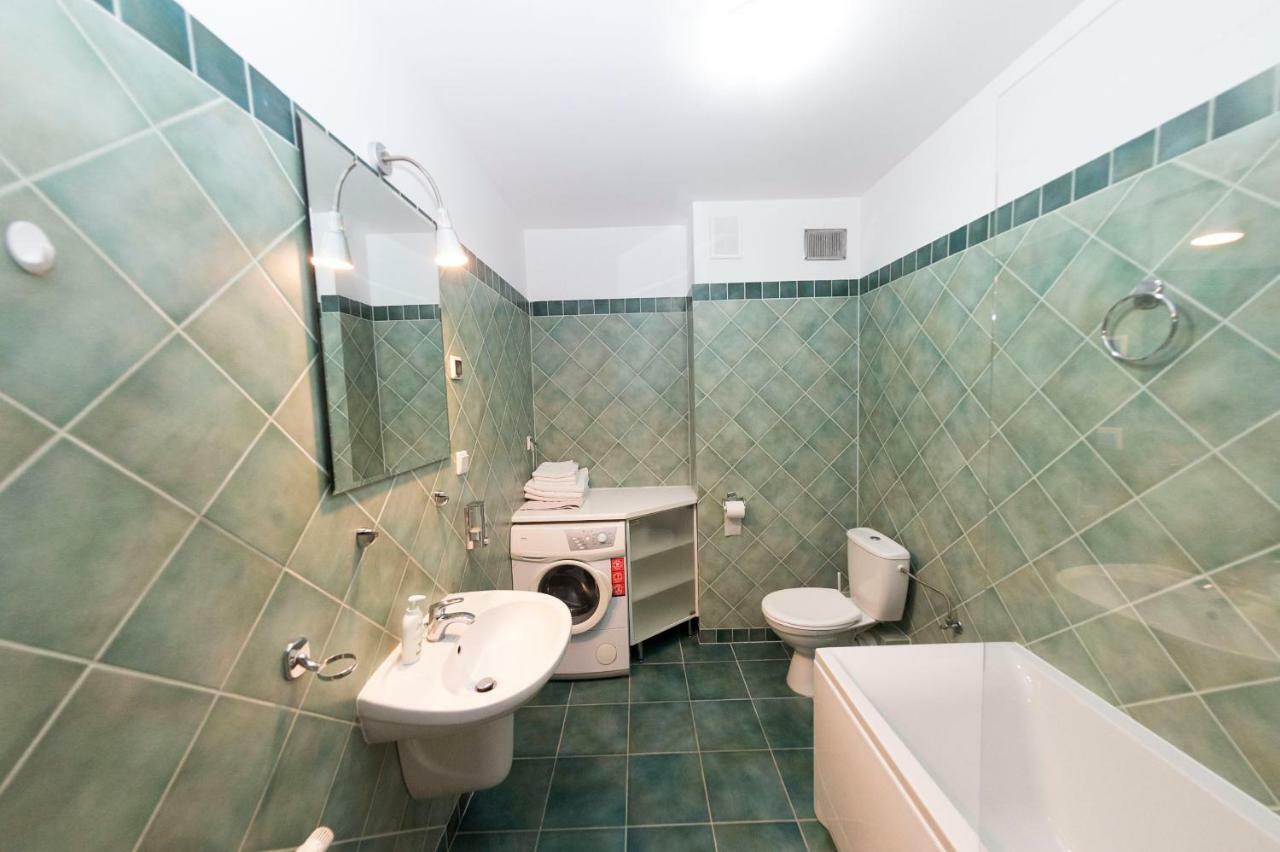 Villa Verona Krakow Bagian luar foto