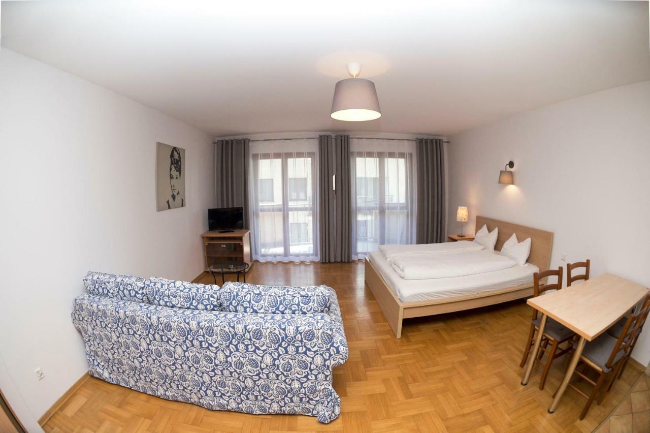 Villa Verona Krakow Bagian luar foto